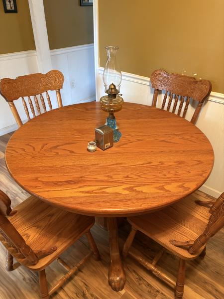 Oak Table and six chairs