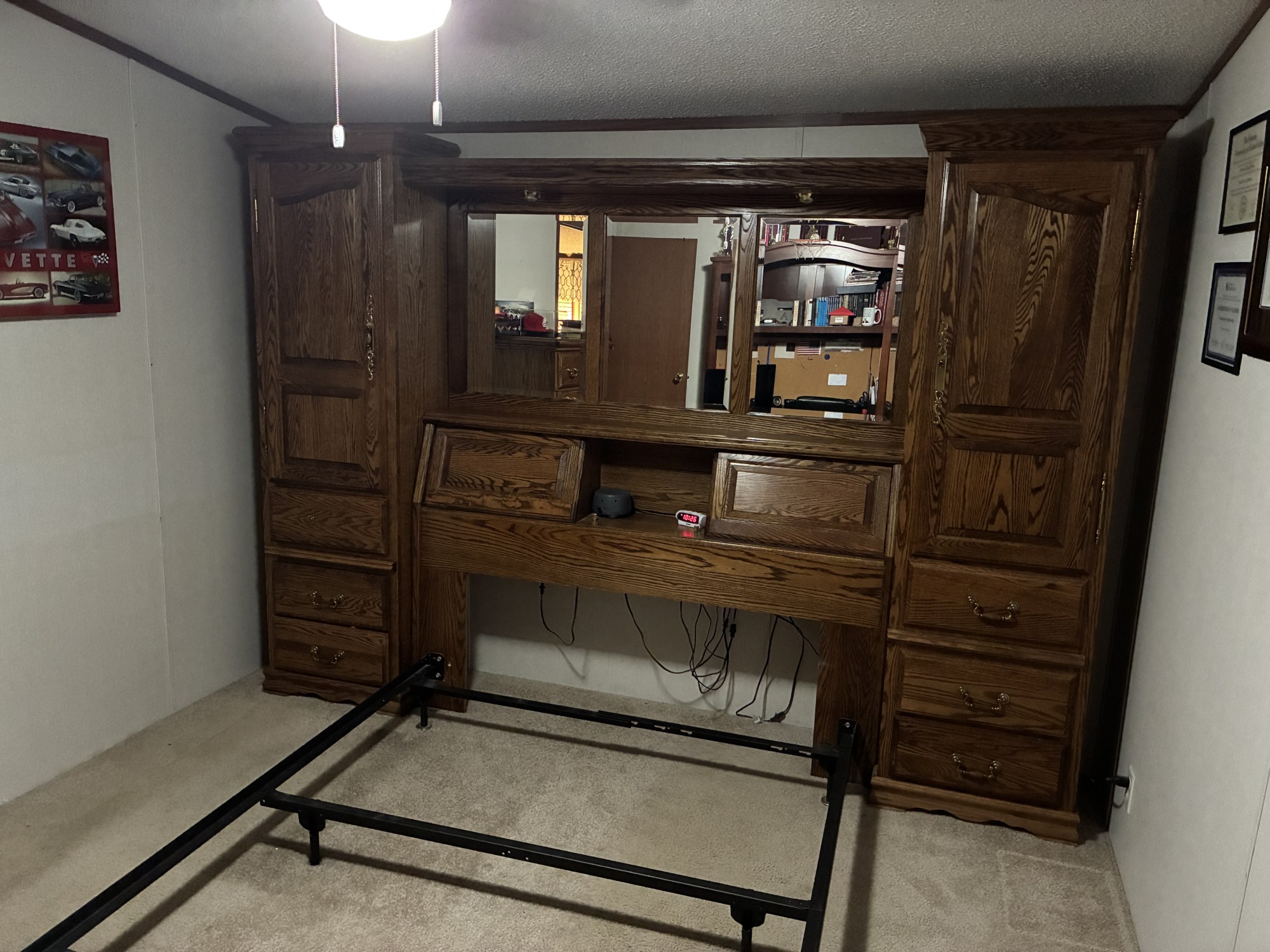 Oak Bedroom Furniture (Queen)