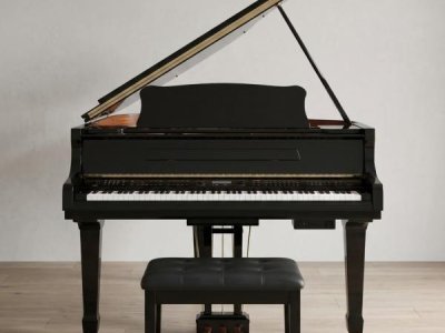 Suzuki Mini Grand Piano