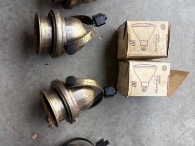 Track light can fixtures