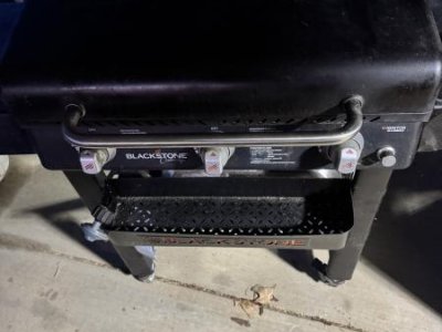 Large Blackstone griddle & large Weber charcoal grille 