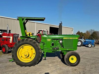 4520 JOHN DEERE TRACTOR 133HP