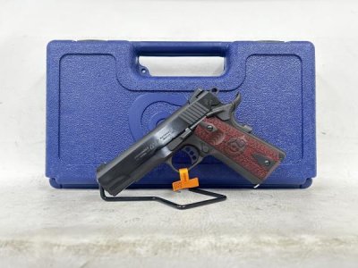 Colt Combat Commander in 45 ACP