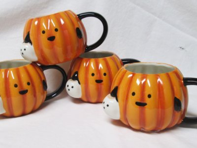 "Halloween" pumpkin mugs