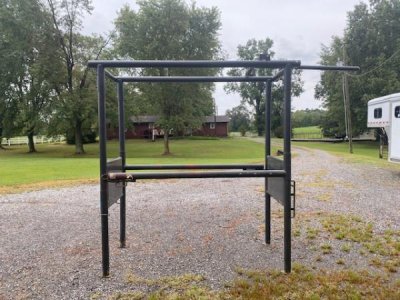 Priefert Horse Stocks - like new