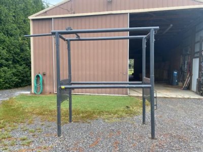 Priefert Horse Stocks -  like new