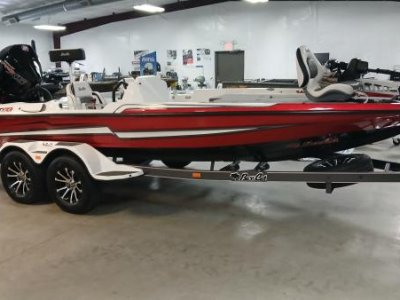 2026 Bass Cat Eyra with Mercury 250 ProXS V8