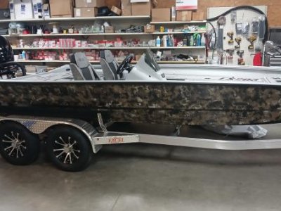 2027 Excel EX203 Crappie-Super Sharp!!