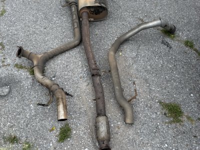 GMC Sierra 1500 L muffler 