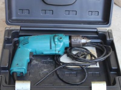 Makita  Drill & Nearly 200 Accs.