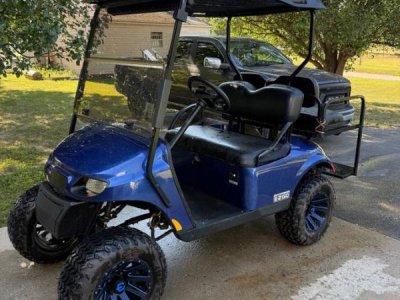 2017 E-Z-GO TXT Golf Cart